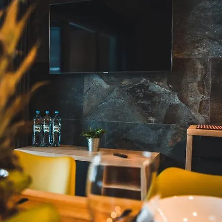 Pod Stokiem 200 M Do Kolejki Na Skrzyczne - Aparthotel 4*