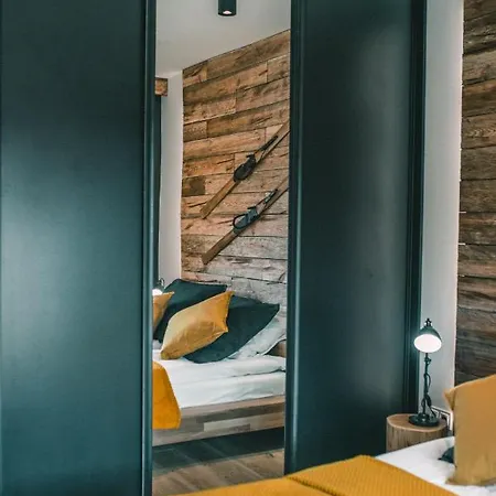 Pod Stokiem 200 M Do Kolejki Na Skrzyczne - Apart-hotel Szczyrk