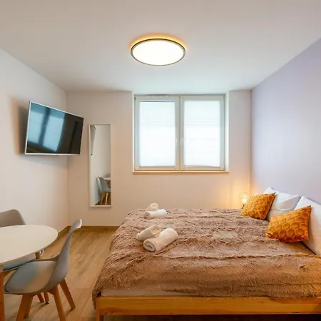 Apartmanhotel Pod Stokiem 200 M Do Kolejki Na Skrzyczne - 4*