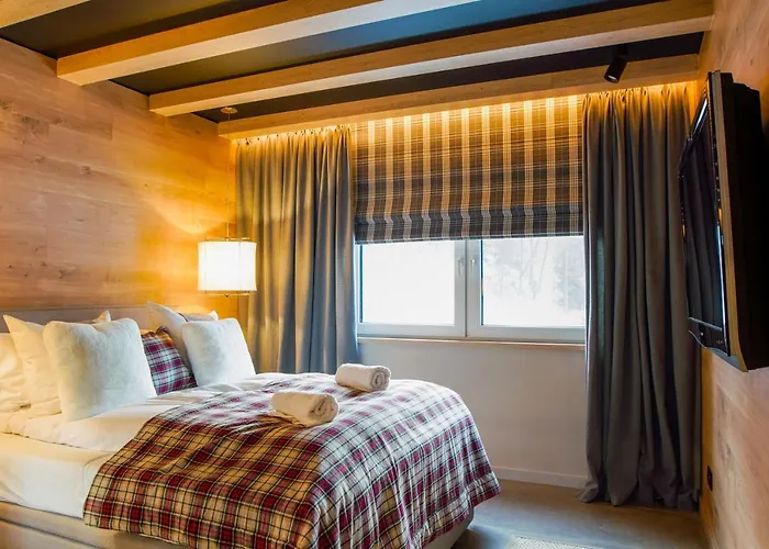 Pod Stokiem 200 M Do Kolejki Na Skrzyczne - 4*